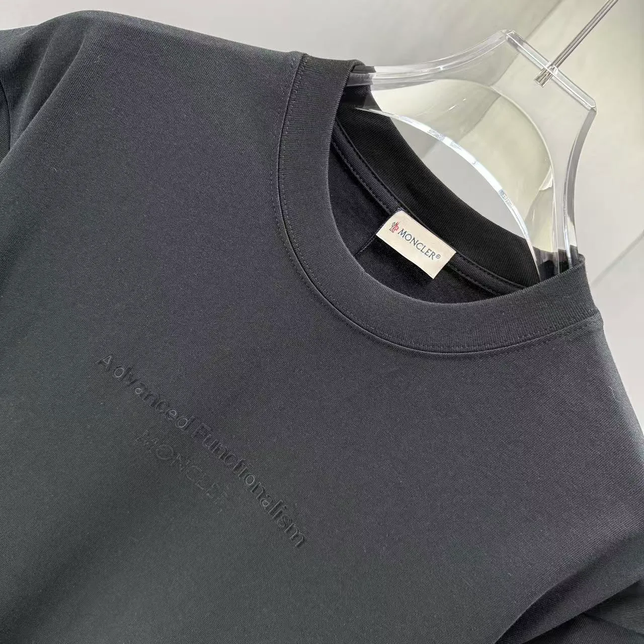 MONCL* * 2026 New Arrival T logo ：Black White Bright Red Dark Blue Sizes：S M L XL XXL